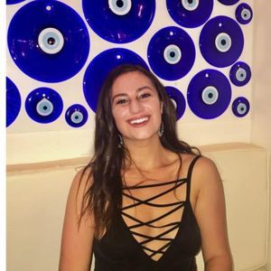 Meet your Posher, Emily